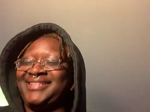 Snapshot of BigKittyRaven chatting on 12.20.24 BigKittyRaven online show from 12.20.24