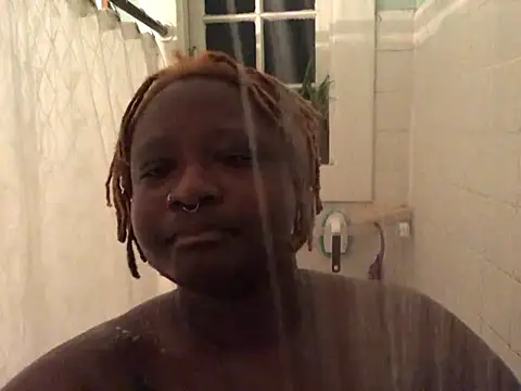 Snapshot of BigKittyRaven chatting on 01.01.25 BigKittyRaven online show from 01.01.25