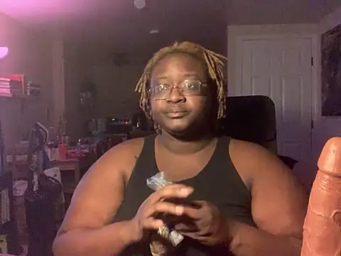 Snapshot of BigKittyRaven chatting on 02.07.25 BigKittyRaven online show from 02.07.25