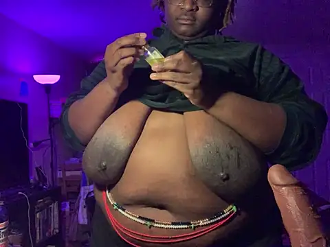 Snapshot of BigKittyRaven chatting on 02.13.25 BigKittyRaven online show from 02.13.25