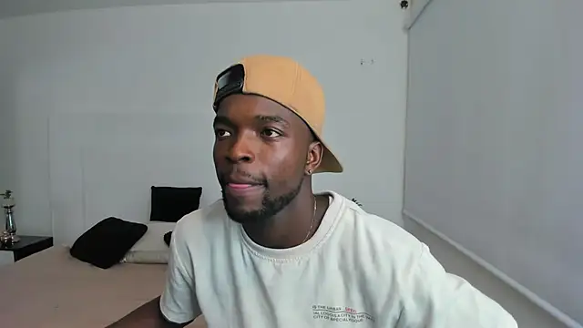 Snapshot of Dylan_Taylor chatting on 03.02.25 Dylan Taylor online show from 03.02.25