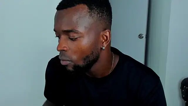 Snapshot of Dylan_Taylor chatting on 09.20.25 Dylan Taylor online show from 09.20.25