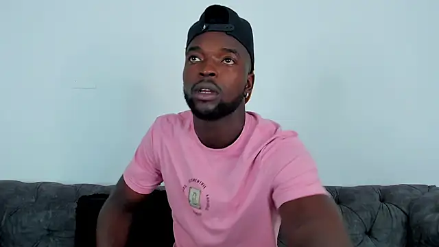 Snapshot of Dylan_Taylor chatting on 10.27.25 Dylan Taylor online show from 10.27.25