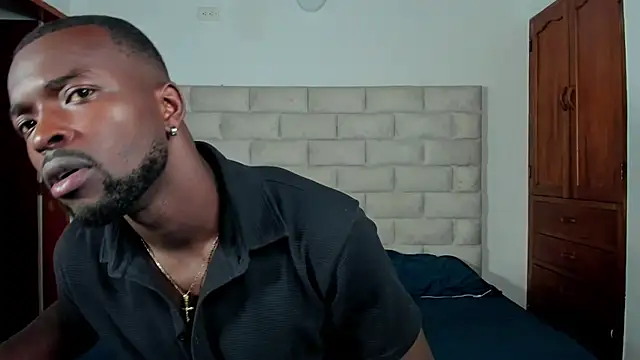 Snapshot of Dylan_Taylor chatting on 11.24.25 Dylan Taylor online show from 11.24.25