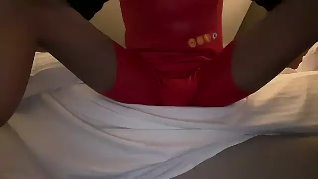 Snapshot of skarfosbabes69 chatting on 01.26.25 skarfosbabes69 online show from 01.26.25