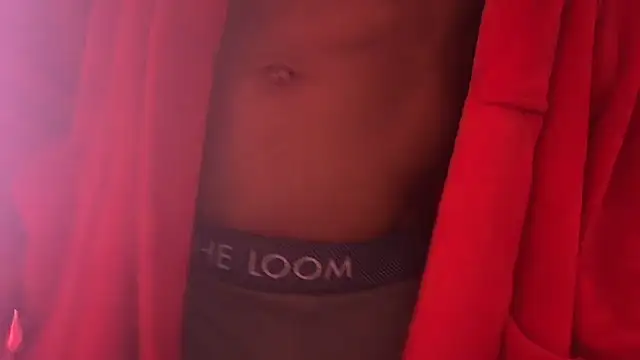 Snapshot of skarfosbabes69 chatting on 09.15.25 skarfosbabes69 online show from 09.15.25