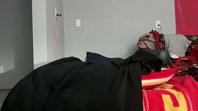 Snapshot of skarfosbabes69 chatting on 09.18.25 skarfosbabes69 online show from 09.18.25