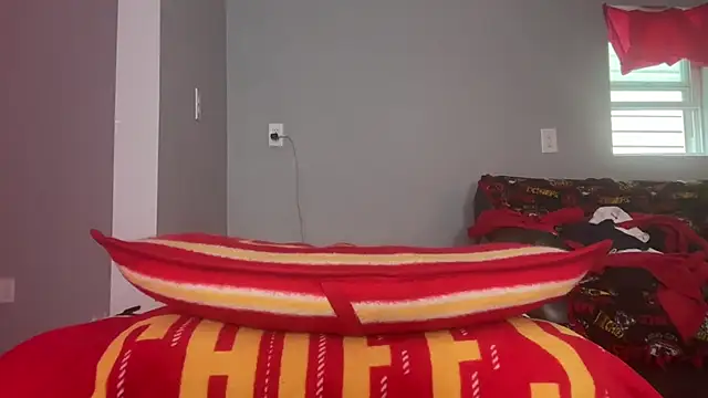 Snapshot of skarfosbabes69 chatting on 09.23.25 skarfosbabes69 online show from 09.23.25