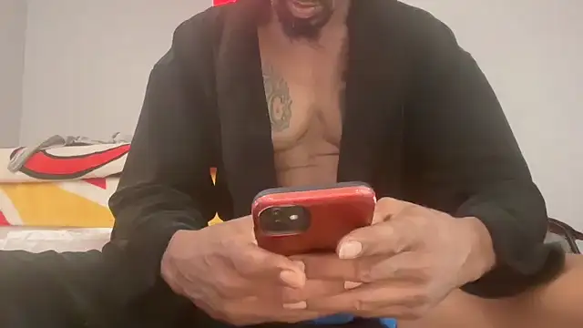 Snapshot of skarfosbabes69 chatting on 10.03.25 skarfosbabes69 online show from 10.03.25