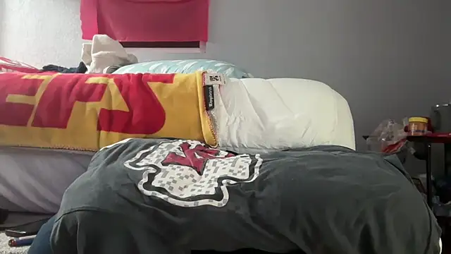 Snapshot of skarfosbabes69 chatting on 10.21.25 skarfosbabes69 online show from 10.21.25