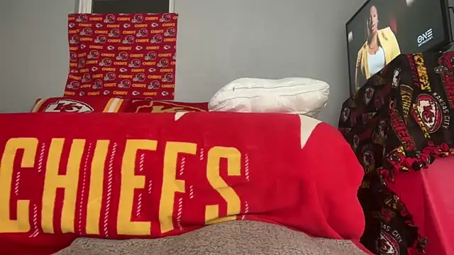 Snapshot of skarfosbabes69 chatting on 11.13.25 skarfosbabes69 online show from 11.13.25