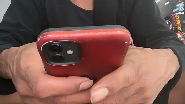 Snapshot of skarfosbabes69 chatting on 11.17.25 skarfosbabes69 online show from 11.17.25