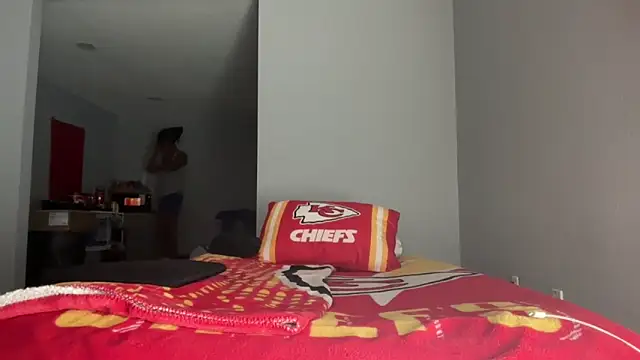 Snapshot of skarfosbabes69 chatting on 11.21.25 skarfosbabes69 online show from 11.21.25