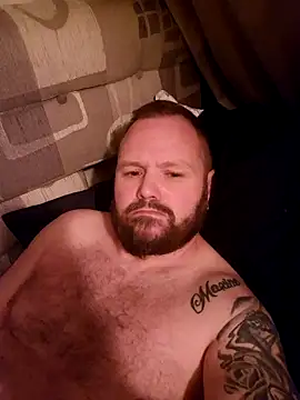 Snapshot of stocky42 chatting on 12.04.24 stocky42 online show from 12.04.24