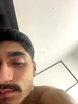 Snapshot of latin_bbc chatting on 12.23.25 latin bbc online show from 12.23.25