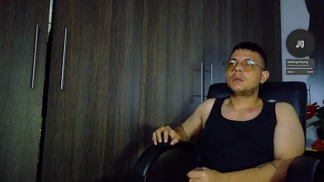 Nymphobuddies online show from 02.15.25