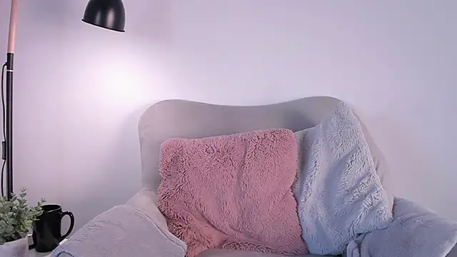 EmmaaCoel online show from 12.09.24