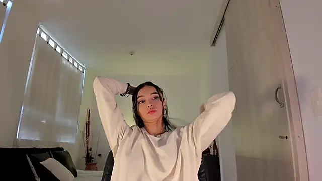 AnabelWolf online show from 01.25.25