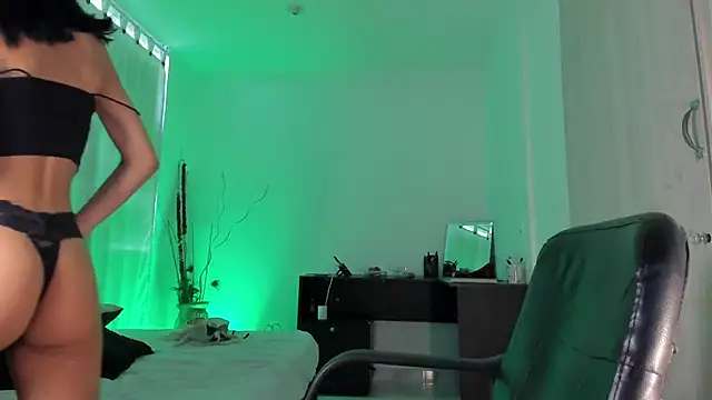 AnabelWolf online show from 01.30.25