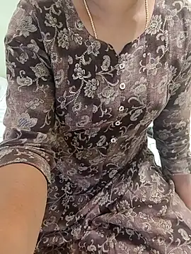 Tamil Shalini Lustyy online show from 12.02.25