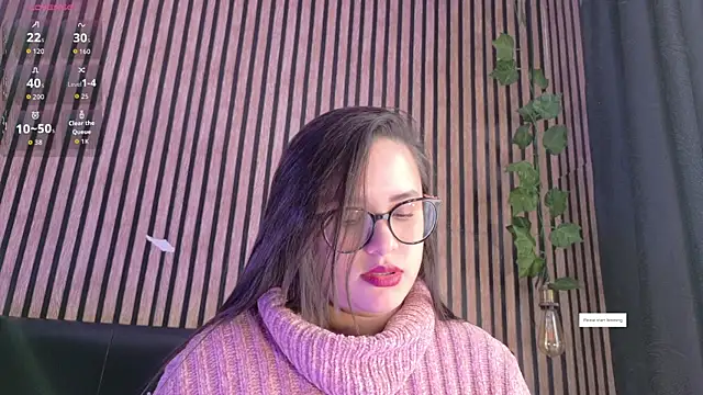 Snapshot of Victoria_Ponce1 chatting on 11.04.25 Victoria Ponce1 online show from 11.04.25