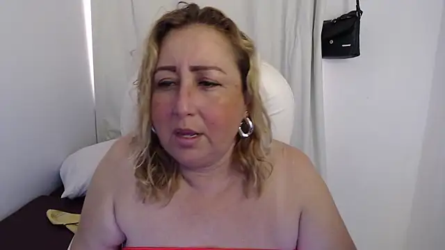 Xileny-Halliwey online show from 09.18.25