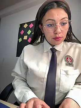 LIZ-06  online show from 10.25.25