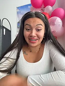 LIZ-06  online show from 02.14.26