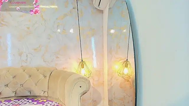 briannaduque online show from 10.02.25