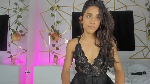 Snapshot of Ambeer_Rousess chatting on 01.30.25 Ambeer Rousess online show from 01.30.25
