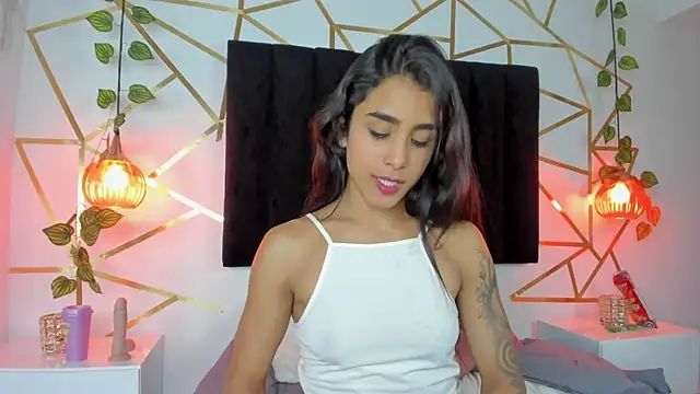 Snapshot of Ambeer_Rousess chatting on 03.22.25 Ambeer Rousess online show from 03.22.25