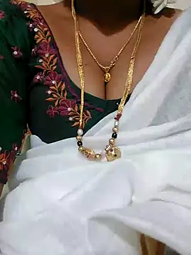 Cute-chinny online show from 01.18.25