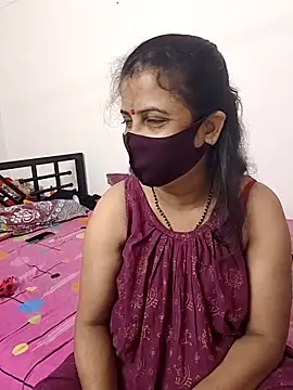 Snapshot of Cute-manisha chatting on 09.10.25 Cute-manisha online show from 09.10.25