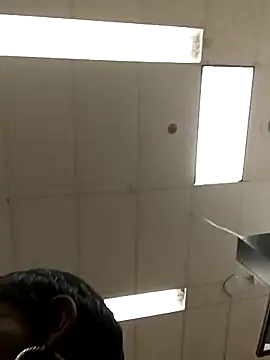 Snapshot of kobrashekyng chatting on 10.13.25 kobrashekyng online show from 10.13.25