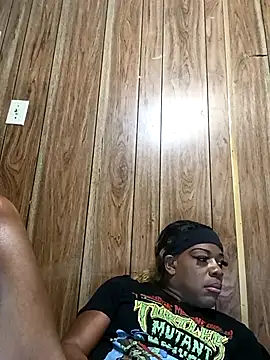 Snapshot of kobrashekyng chatting on 12.19.25 kobrashekyng online show from 12.19.25