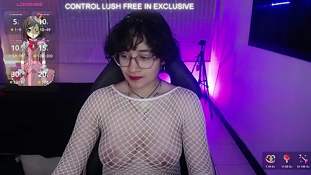 Lili Gomez  online show from 11.28.25