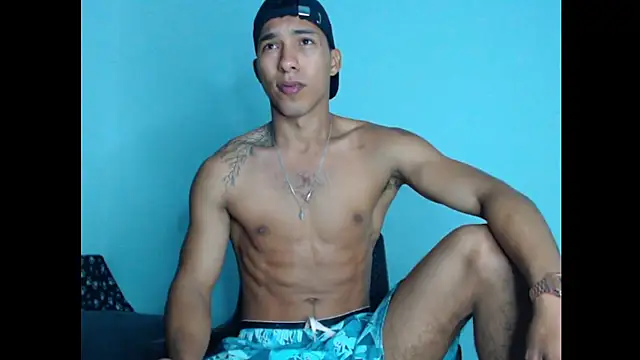 Snapshot of maximo_vega_newv chatting on 12.18.24 maximo vega newv online show from 12.18.24