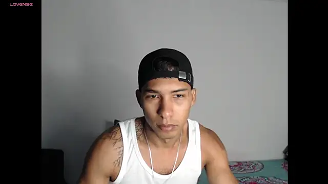 Snapshot of maximo_vega_newv chatting on 12.23.24 maximo vega newv online show from 12.23.24