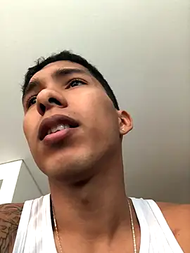 Snapshot of maximo_vega_newv chatting on 09.29.25 maximo vega newv online show from 09.29.25