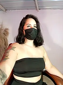 Aiunii1 online show from 10.28.25