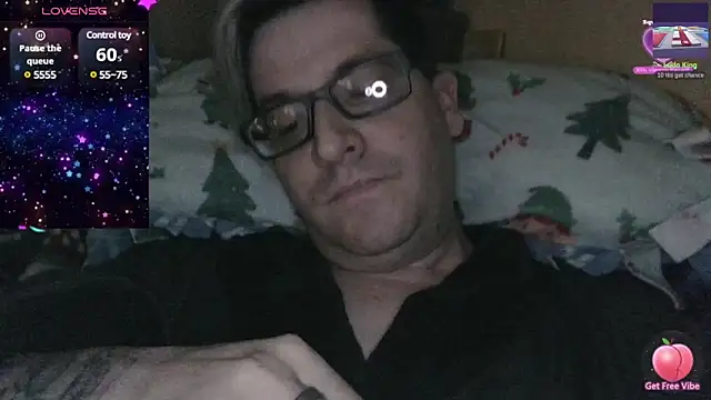 Snapshot of AryanJCole666 chatting on 12.21.24 AryanJCole666 online show from 12.21.24