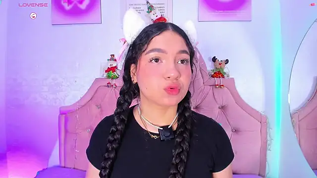 amandalee01 online show from 12.19.25