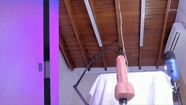 Lucy carter  online show from 05.29.26