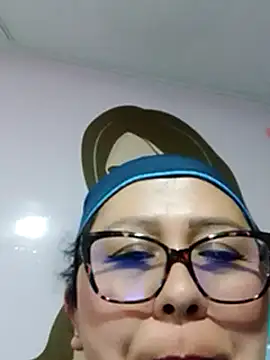 Darly Gomez online show from 01.04.25