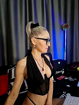 Milforja online show from 12.18.25