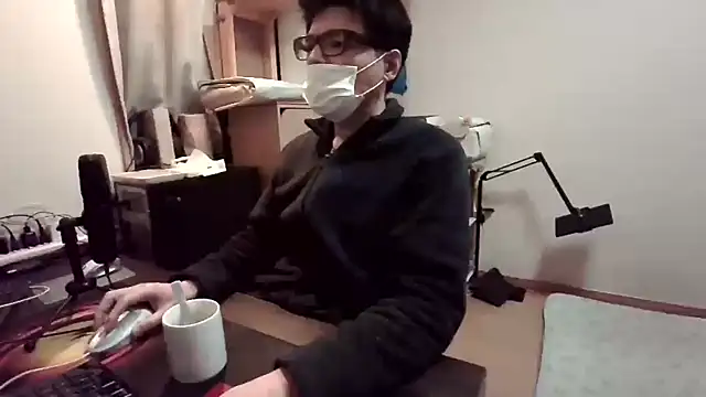 Snapshot of toho_cst chatting on 02.18.25 toho cst online show from 02.18.25