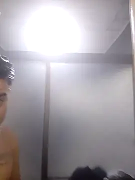 Snapshot of _MrSupremo_ chatting on 10.10.25 MrSupremo online show from 10.10.25