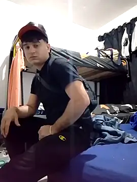 Snapshot of _MrSupremo_ chatting on 10.12.25 MrSupremo online show from 10.12.25