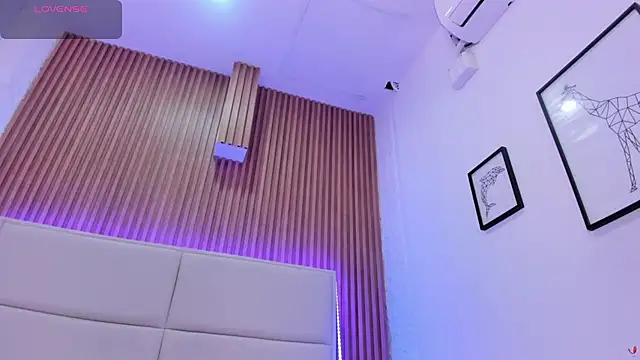 Snapshot of aggy_castel chatting on 02.23.26 aggy castel online show from 02.23.26