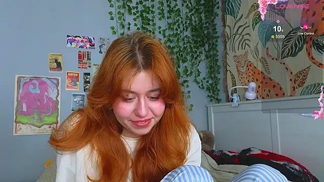 Snapshot of Penny_Staaar chatting on 06.05.26 Penny Staaar online show from 06.05.26